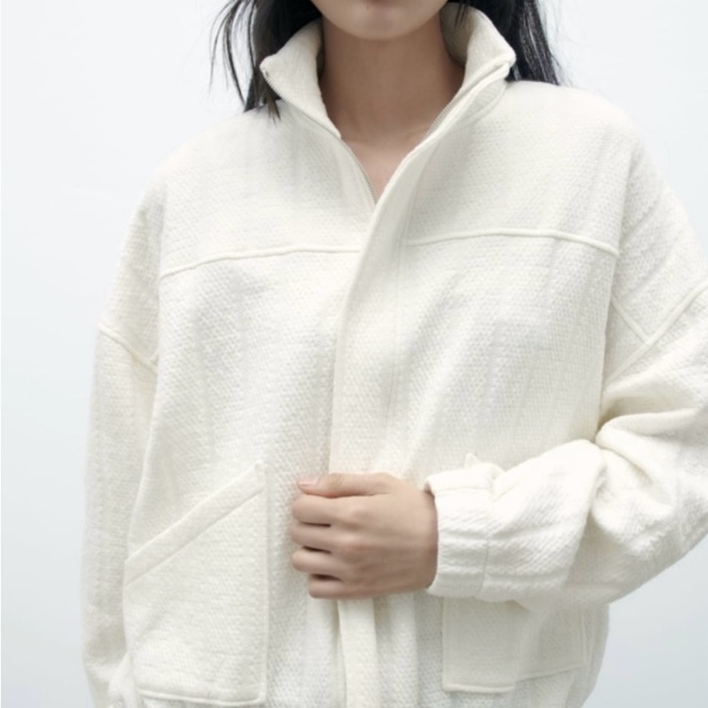 NWT ZARA Padded Bomber Jacket White Size XS-S